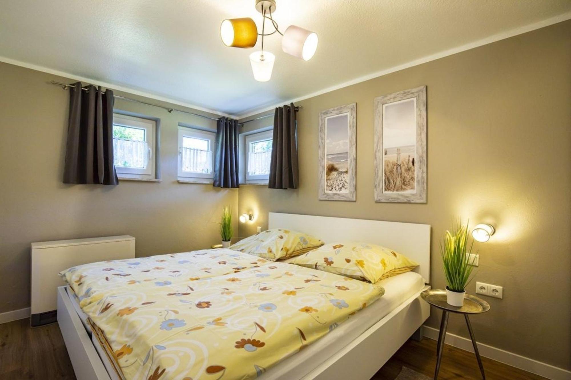 Ferienhaus Biene Am Siel Neufunnixsiel Esterno foto